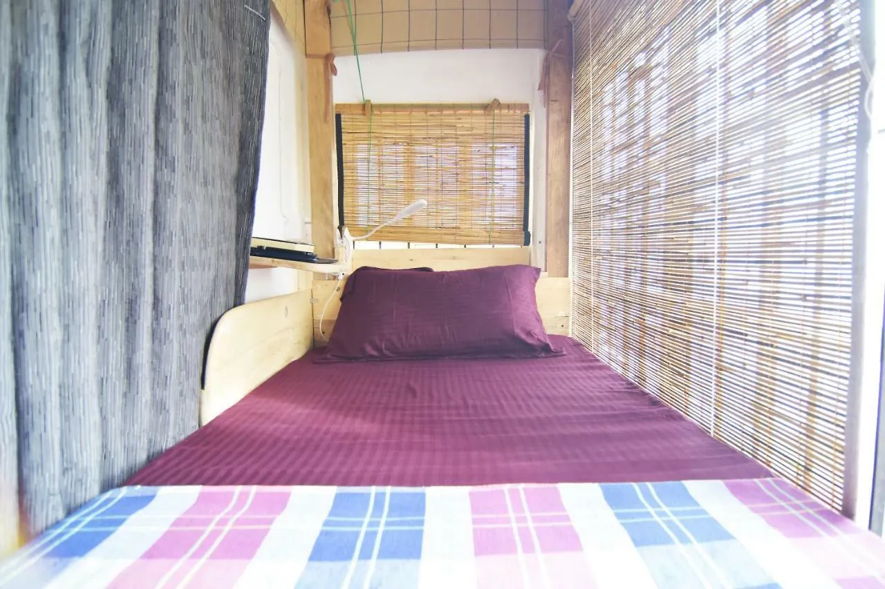 Yoyo Airport Hostel نيجومبو